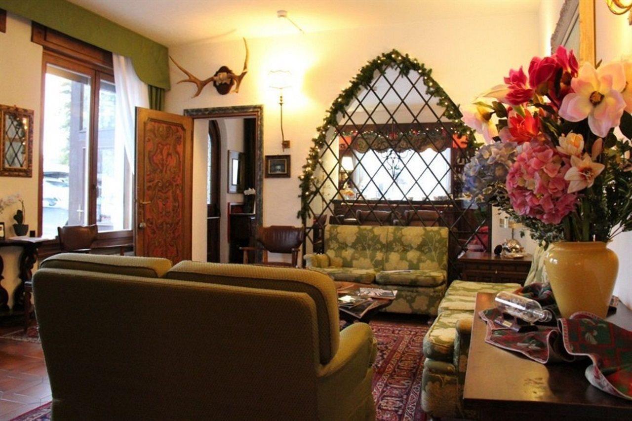 Hotel Capannina กอร์ตินาดัมเปซโซ ภายนอก รูปภาพ