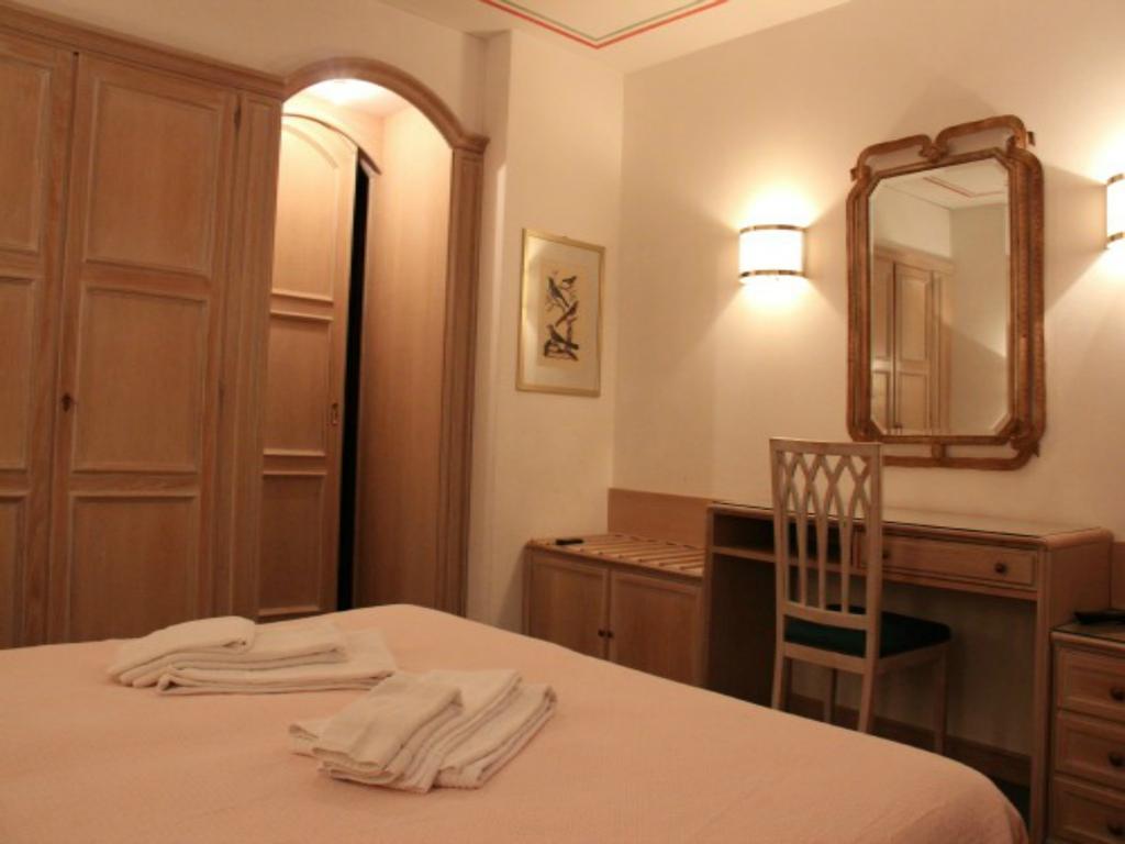 Hotel Capannina กอร์ตินาดัมเปซโซ ห้อง รูปภาพ