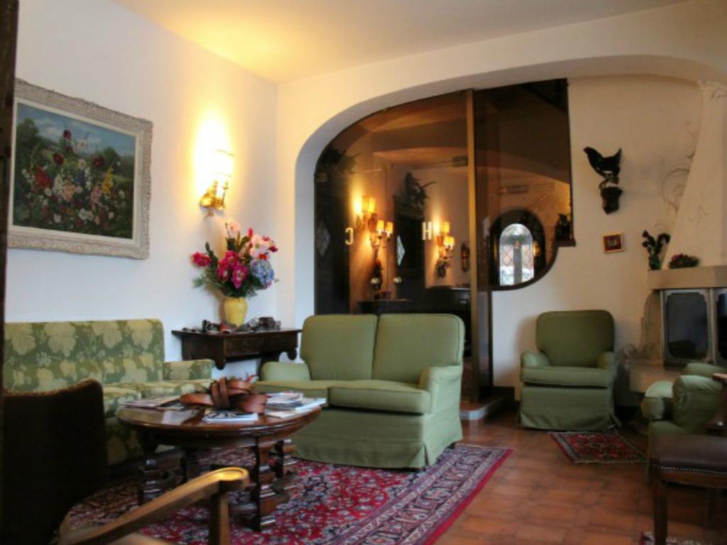 Hotel Capannina กอร์ตินาดัมเปซโซ ภายนอก รูปภาพ